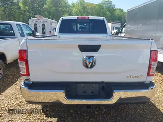 2022 Ram 2500 Tradesman z VIN 3C6UR5HL0NG202656, wystawiony jako IAAI lot #41975177 z przebiegiem 106 185 mil mil oraz . Historia ofert i sprzedaży dostępna na DreamBid. Obrazek 16.