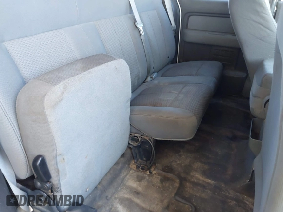 2011 Ford F-150 XL with VIN 1FTFX1CF7BFA08141, listed as a IAAI auction lot 41476136 with 275,803 mi miles. Bid and sale history available at carsss.com. Image 8.