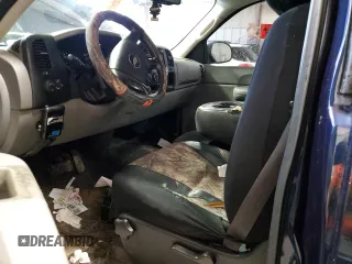 2009 Chevrolet Silverado 1500 Work Truck with VIN 1GCEC14X49Z204237, listed as a Copart auction lot 86647874 with Not Provided miles and Salvage Title. Bid and sale history available at DreamBid. Image 7.