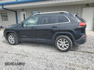 2017 Jeep Cherokee Latitude z VIN 1C4PJLCS8HW554373, wystawiony jako Copart lot #56988155 z przebiegiem 102 936 mil mil oraz Szkoda całkowita • Salvage title. Historia ofert i sprzedaży dostępna na DreamBid. Obrazek 2.