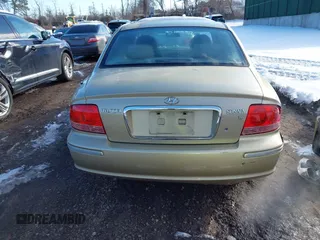 2003 Hyundai Sonata GLS with VIN KMHWF35H03A872584, listed as a IAAI auction lot 41538079 with 203,501 mi miles. Bid and sale history available at carsss.com. Image 16.