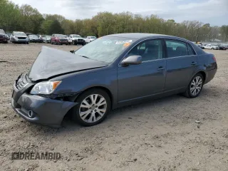 2008 Toyota Avalon XL z VIN 4T1BK36B28U280209, wystawiony jako Copart lot #51583845 z przebiegiem 102 165 mil mil oraz Szkoda całkowita • Salvage title. Historia ofert i sprzedaży dostępna na DreamBid. Obrazek 1.