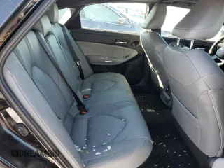 2020 Toyota Avalon Hybrid XLE z VIN 4T1A21FB0LU019847, wystawiony jako Copart lot #38831203 z przebiegiem 13 656 mil mil oraz . Historia ofert i sprzedaży dostępna na DreamBid. Obrazek 10.