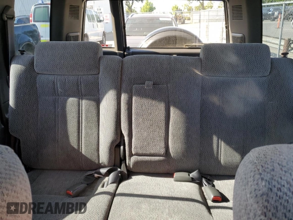 1999 Isuzu Trooper S with VIN JACDJ58X5X7912250, listed as a Copart auction lot 58521665 with 177,038 mi miles and Clean title. Bid and sale history available at DreamBid. Image 10.