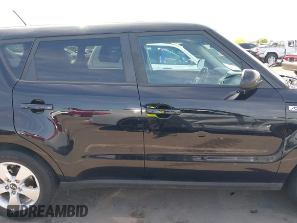 2019 Kia Soul z VIN KNDJN2A28K7688177, wystawiony jako IAAI lot #42153535 z przebiegiem 109 998 mil mil oraz . Historia ofert i sprzedaży dostępna na DreamBid. Obrazek 14.