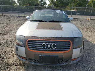 2002 Audi TT with VIN TRUUT28N921010372, listed as a Copart auction lot 71538044 with 201,791 mi miles and Salvage Title. Bid and sale history available at carsss.com. Image 5.