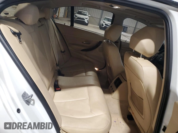2014 BMW 3 Series 328i xDrive with VIN WBA3B5G56ENS11491, listed as a Copart auction lot 59555895 with 87,588 mi miles and Salvage title. Bid and sale history available at DreamBid. Image 10.
