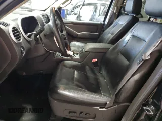 2008 Mercury Mountaineer z VIN 4M2EU47E38UJ12096, wystawiony jako Copart lot #57841655 z przebiegiem 177 724 mil mil oraz Tytuł czysty. Historia ofert i sprzedaży dostępna na DreamBid. Obrazek 7.