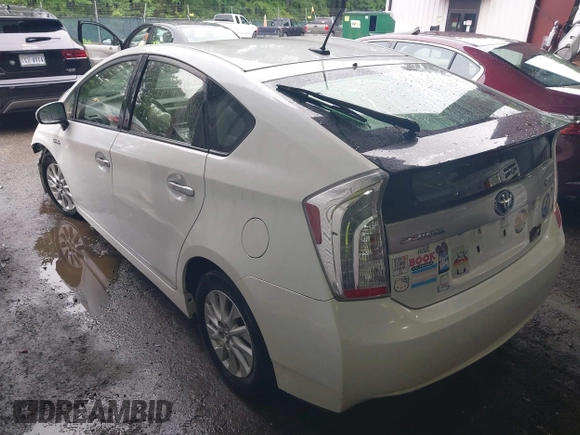 2013 Toyota Prius z VIN JTDKN3DP7D3031267, wystawiony jako IAAI lot #42265759 z przebiegiem 101 339 mil mil oraz . Historia ofert i sprzedaży dostępna na DreamBid. Obrazek 3.