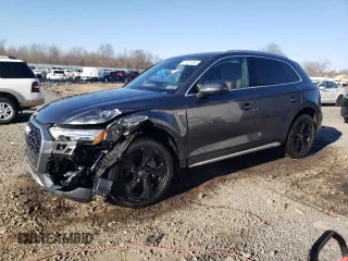 2023 Audi Q5 S line Premium Plus z VIN WA1EAAFY1P2050906, wystawiony jako Copart lot #47451655 z przebiegiem 22 695 mil mil oraz Szkoda całkowita • Salvage title. Historia ofert i sprzedaży dostępna na DreamBid. Obrazek 1.