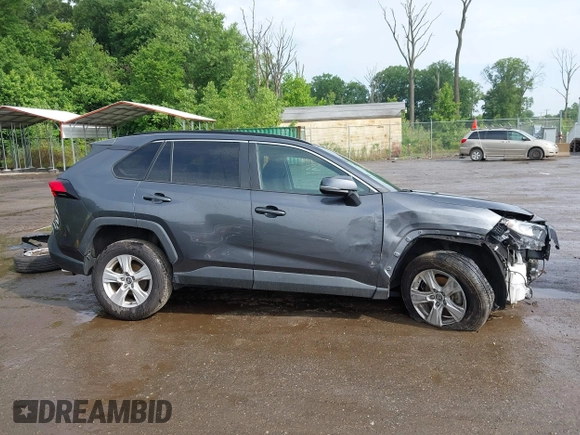 2020 Toyota RAV4 XLE with VIN 2T3W1RFV4LC040257, listed as a IAAI auction lot 42448299 with 77,618 mi miles and . Bid and sale history available at DreamBid. Image 12.