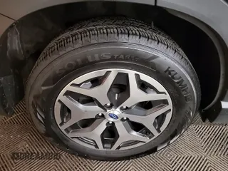 2023 Subaru Forester Premium z VIN JF2SKAEC6PH468002, wystawiony jako IAAI lot #42547222 z przebiegiem 73 121 mil mil oraz . Historia ofert i sprzedaży dostępna na DreamBid. Obrazek 33.