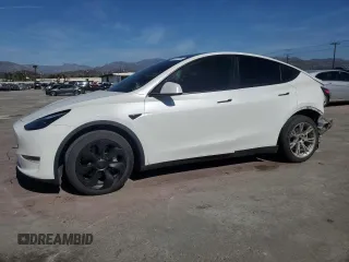 2021 Tesla Model Y Long Range z VIN 5YJYGDEE5MF064021, wystawiony jako Copart lot #46846385 z przebiegiem Nie podano mil oraz Szkoda całkowita • Salvage title. Historia ofert i sprzedaży dostępna na DreamBid. Obrazek 1.