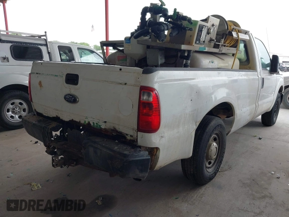 2016 Ford F-350 XL with VIN 1FTBF3A69GEC07110, listed as a IAAI auction lot 41930376 with 179,216 mi miles and . Bid and sale history available at DreamBid. Image 4.
