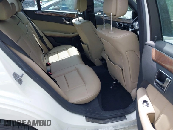 2010 Mercedes-Benz E 350 Luxury with VIN WDDHF5GB0AA105287, listed as a IAAI auction lot 42452791 with 195,377 mi miles and . Bid and sale history available at DreamBid. Image 8.
