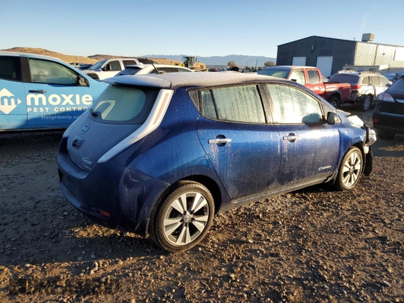 2017 Nissan LEAF SL with VIN 1N4BZ0CP1HC305482, listed as a Copart auction lot 78653914 with 38,079 mi miles and Salvage Title. Bid and sale history available at carsss.com. Image 3.