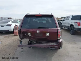 2008 Honda Pilot VP with VIN 5FNYF28298B024958, listed as a IAAI auction lot 41795162 with 196,394 mi miles. Bid and sale history available at carsss.com. Image 15.