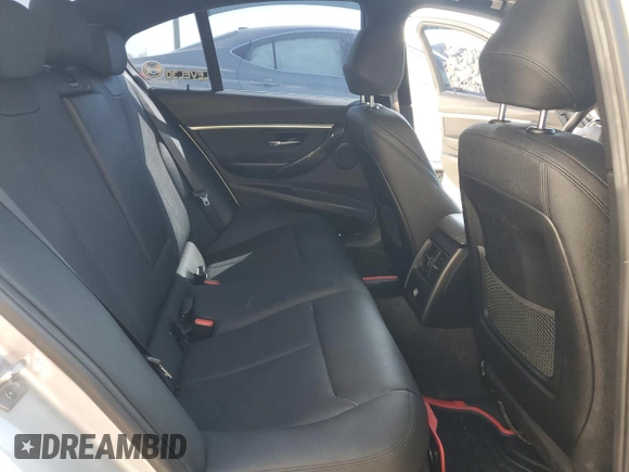 2018 BMW 3 Series 330i with VIN WBA8B9G52JNU98898, listed as a Copart auction lot 50953775 with 89,574 mi miles and Clean title. Bid and sale history available at DreamBid. Image 10.