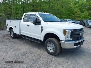 2019 Ford F-250 XL с VIN 1FD7X2B69KEE75526, выставлен на аукционе IAAI как лот 42140857 с пробегом 173 491 миль миль и . История ставок и продаж доступна на DreamBid. Изображение 1.