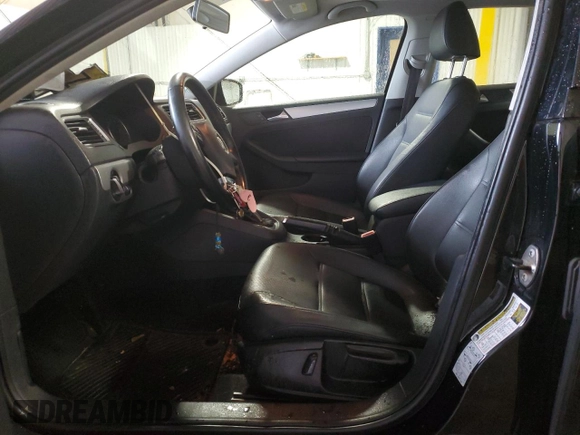 2013 Volkswagen Jetta SE with VIN 3VWDP7AJ2DM424549, listed as a Copart auction lot 52238075 with 268,512 mi miles and Salvage title. Bid and sale history available at DreamBid. Image 7.