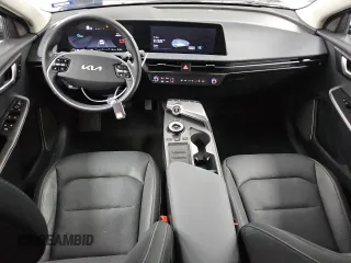 2023 Kia EV6 Wind with VIN KNDC34LA1P5612737, listed as a Copart auction lot 77999304 with 7,608 mi miles and Salvage Title. Bid and sale history available at carsss.com. Image 8.