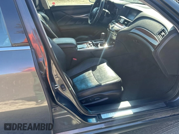 2013 Infiniti M with VIN JN1BY1AR0DM600071, listed as a Copart auction lot 51020965 with 225,322 mi miles and Clean title. Bid and sale history available at DreamBid. Image 5.