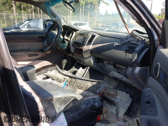 2015 Toyota Tacoma with VIN 3TMLU4EN1FM167938, listed as a IAAI auction lot 42349196 with 150,865 mi miles and . Bid and sale history available at DreamBid. Image 5.