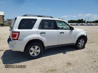 2012 Ford Escape XLT z VIN 1FMCU9DG3CKA09843, wystawiony jako Copart lot #63585395 z przebiegiem Nie podano mil oraz Szkoda całkowita • Salvage title. Historia ofert i sprzedaży dostępna na DreamBid. Obrazek 3.