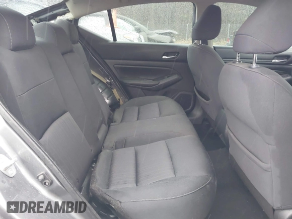 2019 Nissan Altima S with VIN 1N4BL4BV8KC139896, listed as a IAAI auction lot 41845640 with 80,719 mi miles and . Bid and sale history available at carsss.com. Image 8.