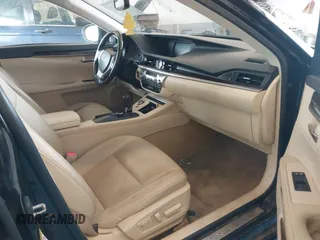 2013 Lexus ES 250 z VIN JTHBK1GG9D2030165, wystawiony jako IAAI lot #42387621 z przebiegiem 143 044 mil mil oraz . Historia ofert i sprzedaży dostępna na DreamBid. Obrazek 5.