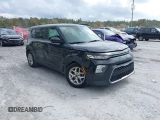 2020 Kia Soul LX with VIN KNDJ23AU2L7720185, listed as a IAAI auction lot 41796717 with 69,635 mi miles. Bid and sale history available at carsss.com. Image 1.