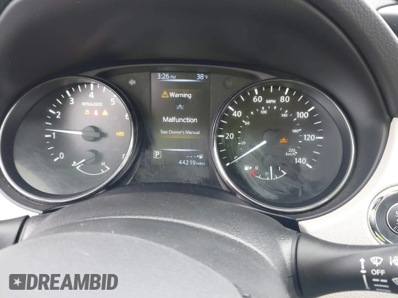 2017 Nissan Rogue SL z VIN JN1BJ1CR8HW107542, wystawiony jako IAAI lot #41820930 z przebiegiem 44 219 mil mil oraz . Historia ofert i sprzedaży dostępna na DreamBid. Obrazek 7.