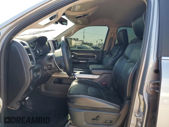 2019 Ram 3500 Laramie with VIN 3C63RRJL4KG589219, listed as a Copart auction lot 73367924 with 180,250 mi miles and Salvage Title. Bid and sale history available at carsss.com. Image 7.