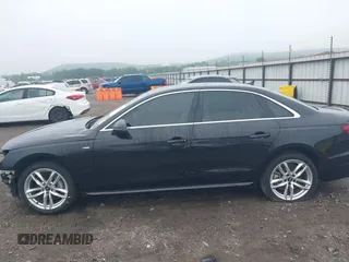 2020 Audi A4 Premium Plus with VIN WAUENAF41LA052093, listed as a IAAI auction lot 39436553 with 30,810 mi miles and . Bid and sale history available at carsss.com. Image 15.
