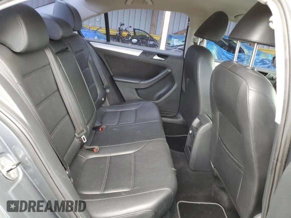 2013 Volkswagen Jetta SE with VIN 3VWDP7AJ0DM402064, listed as a Copart auction lot 55100605 with 177,818 mi miles and Non repairable. Bid and sale history available at DreamBid. Image 10.