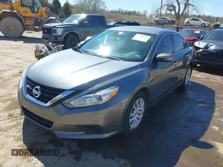 2018 Nissan Altima SR with VIN 1N4AL3AP5JC143900, listed as a IAAI auction lot 41750618 with 142,160 mi miles and . Bid and sale history available at carsss.com. Image 2.