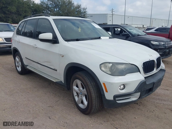 2007 BMW X5 3.0si with VIN 5UXFE435X7L018734, listed as a IAAI auction lot 41501286 with 126,339 mi miles. Bid and sale history available at carsss.com. Image 1.