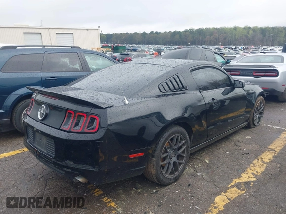 2013 Ford Mustang V6 with VIN 1ZVBP8AM9D5253490, listed as a IAAI auction lot 41856886 with 236,348 mi miles and . Bid and sale history available at DreamBid. Image 4.