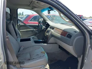 2011 Chevrolet Suburban LT с VIN 1GNSCJE02BR341808, выставлен на аукционе IAAI как лот 42394173 с пробегом 192 172 миль миль и . История ставок и продаж доступна на DreamBid. Изображение 5.