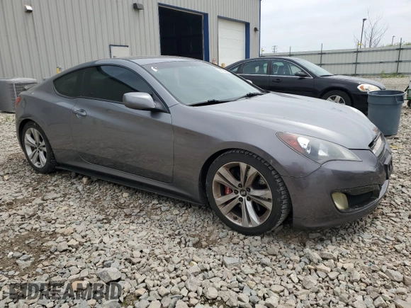 2010 Hyundai Genesis Coupe Premium with VIN KMHHT6KD7AU033984, listed as a Copart auction lot 64473465 with 95,512 mi miles and Clean title. Bid and sale history available at DreamBid. Image 4.