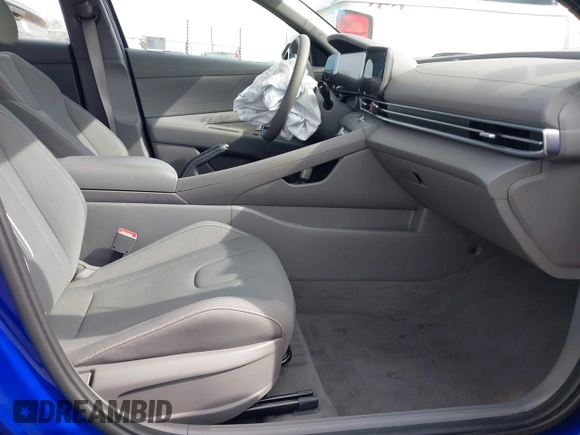2024 Hyundai Elantra SEL with VIN KMHLM4DGXRU820751, listed as a IAAI auction lot 41600603 with 9,137 mi miles and . Bid and sale history available at DreamBid. Image 5.