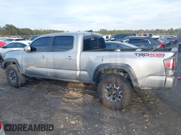 2021 Toyota Tacoma 4WD SR5 with VIN 5TFDZ5BN2MX063823, listed as a IAAI auction lot 41447098 with 52,538 mi miles. Bid and sale history available at carsss.com. Image 14.