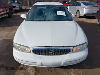1998 Buick Century Limited with VIN 2G4WY52M7W1431668, listed as a IAAI auction lot 41691100 with 178,398 mi miles. Bid and sale history available at carsss.com. Image 6.