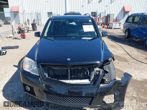 2012 Mercedes-Benz GLK GLK 350 with VIN WDCGG8HB6CF841198, listed as a IAAI auction lot 42021083 with 162,930 mi miles. Bid and sale history available at carsss.com. Image 13.