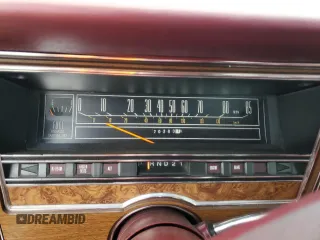 1977 Mercury Grand Marquis z VIN 7Z60A610691, wystawiony jako Copart lot #64587354 z przebiegiem 20 203 mil mil oraz Tytuł czysty. Historia ofert i sprzedaży dostępna na DreamBid. Obrazek 9.