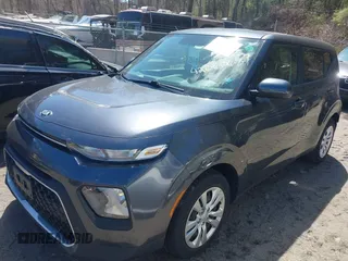 2020 Kia Soul S with VIN KNDJ23AU5L7727308, listed as a IAAI auction lot 42060689 with 62,749 mi miles. Bid and sale history available at carsss.com. Image 2.