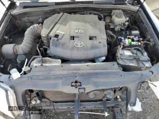 2004 Toyota 4Runner SR5 with VIN JTEBU14RX48015541, listed as a Copart auction lot 54016355 with 229,951 mi miles and Salvage Title. Bid and sale history available at DreamBid. Image 12.