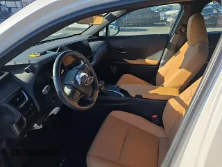 2023 Lexus UX 250h Premium with VIN JTHP9JBH5P2067865, listed as a Copart auction lot 48177135 with 26,139 mi miles and Salvage Title. Bid and sale history available at DreamBid. Image 7.