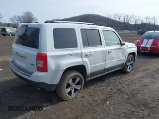 2016 Jeep Patriot Latitude with VIN 1C4NJPFA2GD562612, listed as a IAAI auction lot 41639913 with 120,823 mi miles and . Bid and sale history available at DreamBid. Image 4.