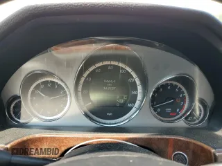 2010 Mercedes-Benz E 350 Luxury with VIN WDDHF8HB1AA124365, listed as a Copart auction lot 60615095 with 163,237 mi miles and Non repairable. Bid and sale history available at DreamBid. Image 9.